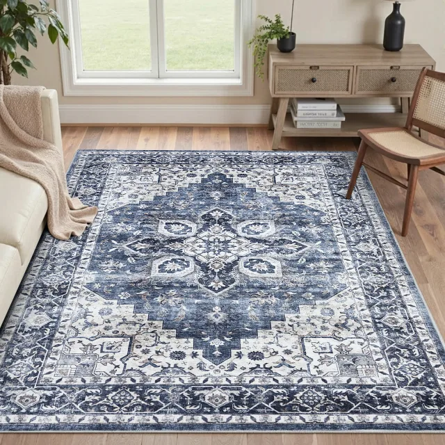 Oriental-Inspired Vintage Washable Rug